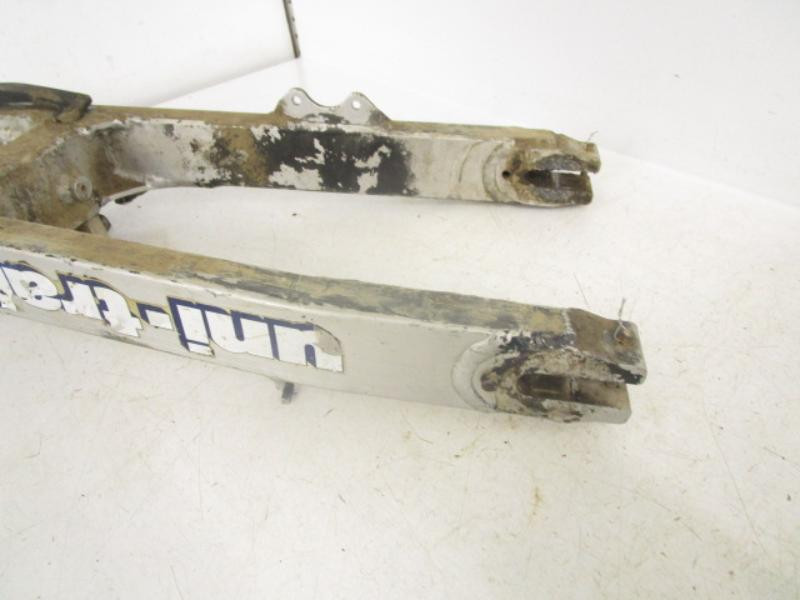 84 Kawasaki KDX 200 Swingarm 33001-1208 1983-1984 - cyclesrus.net